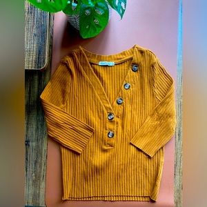 Heart and Hips - Golden/Brown Mid Sleeve Crop Top